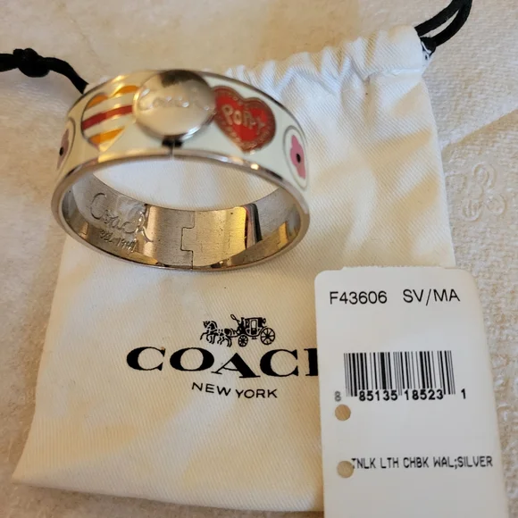 Coach Poppy Multi Heart Floral Bangle Bracelet - Picture 3 of 5